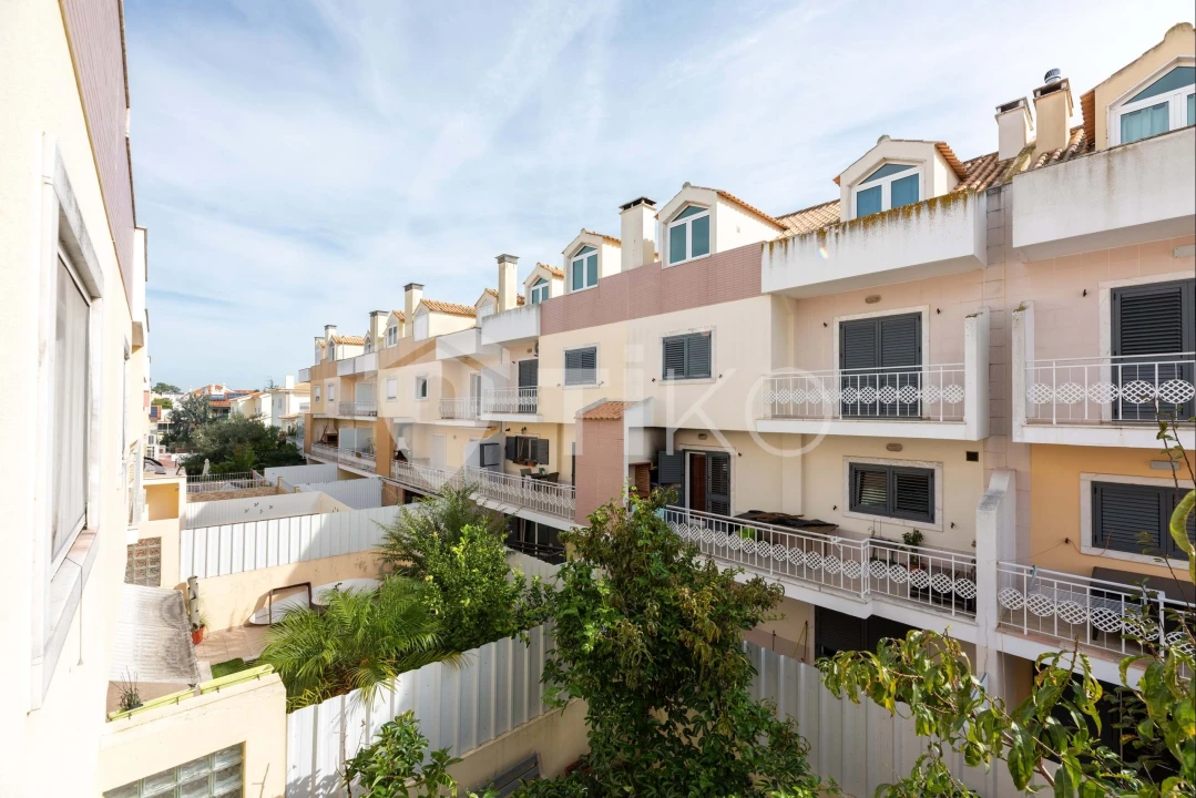 Moradia T4 para Venda em Charneca de Caparica e Sobreda Foto 53