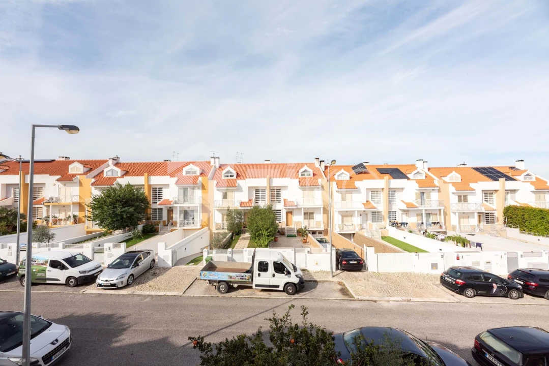 Moradia T4 para Venda em Charneca de Caparica e Sobreda Foto 50