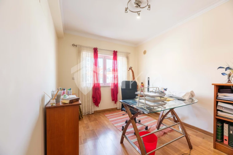 Moradia T4 para Venda em Charneca de Caparica e Sobreda Foto 35