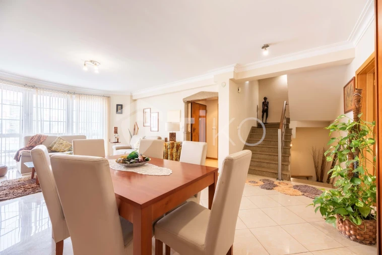 Moradia T4 para Venda em Charneca de Caparica e Sobreda Foto 25