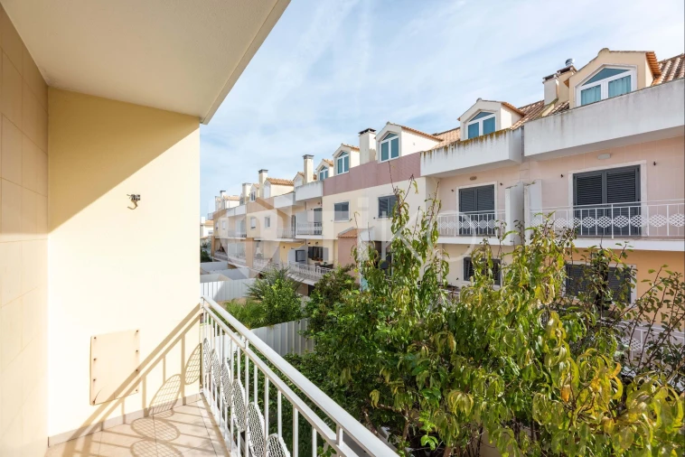 Moradia T4 para Venda em Charneca de Caparica e Sobreda Foto 51