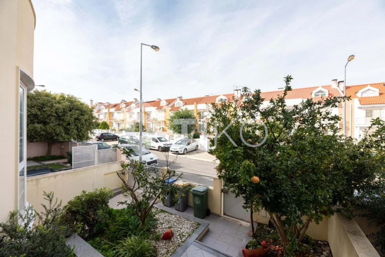 Moradia T4 para Venda em Charneca de Caparica e Sobreda Foto 56