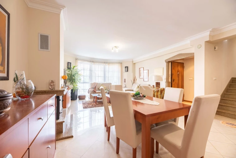 Moradia T4 para Venda em Charneca de Caparica e Sobreda Foto 21