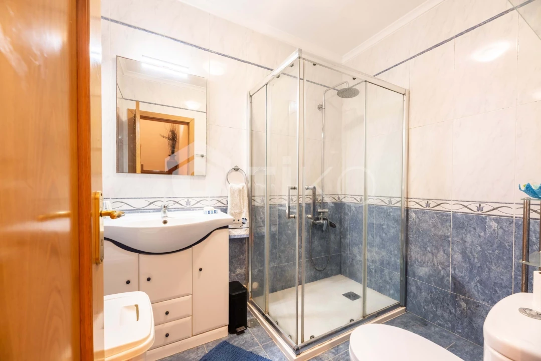 Moradia T4 para Venda em Charneca de Caparica e Sobreda Foto 40