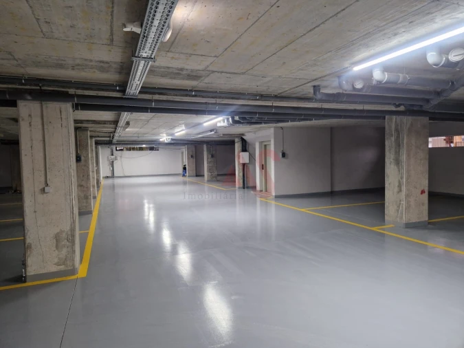 Apartamento T2 para Venda em Creixomil Foto 19