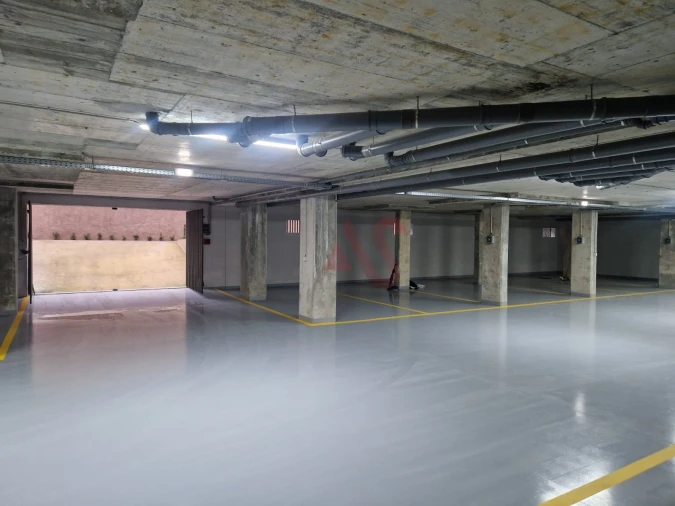 Apartamento T2 para Venda em Creixomil Foto 16