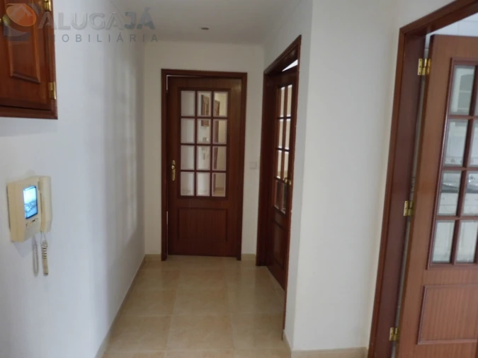 Apartamento T1 para Arrendamento em Cacém e São Marcos Foto 3