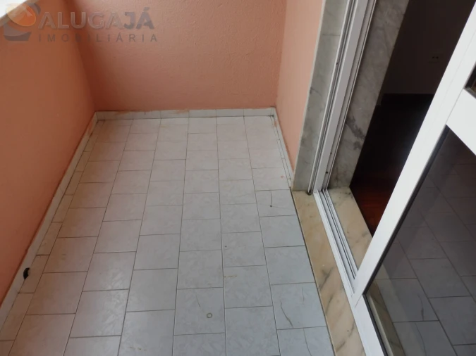 Apartamento T1 para Arrendamento em Cacém e São Marcos Foto 12
