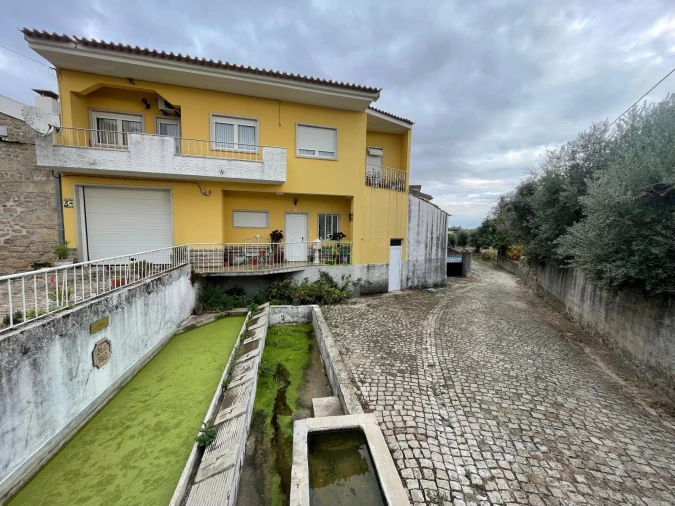 Moradia T3 para Venda em Soalheira Foto 2