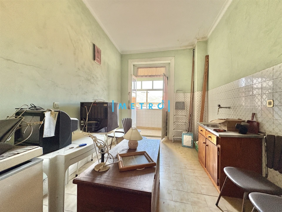 Prédio para Venda em Santa Marinha e São Pedro da Afurada Foto 3