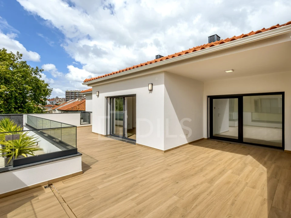 Apartamento T3 para Venda em Carcavelos e Parede Foto 1