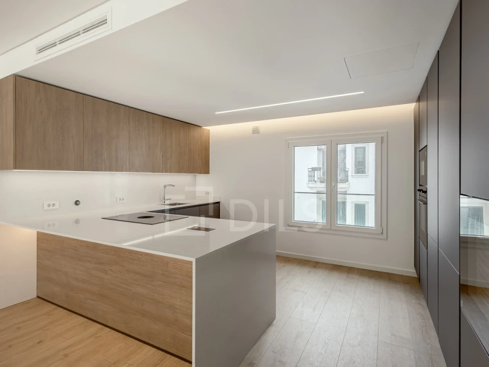 Apartamento T3 para Venda em Carcavelos e Parede Foto 5