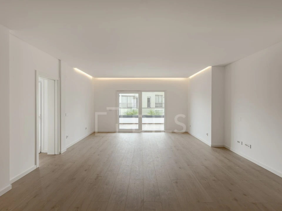 Apartamento T3 para Venda em Carcavelos e Parede Foto 14