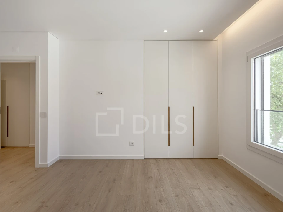 Apartamento T3 para Venda em Carcavelos e Parede Foto 17