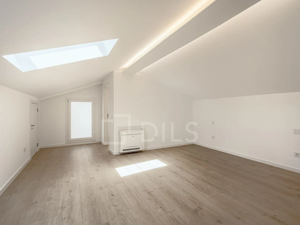 Apartamento T3 para Venda em Carcavelos e Parede Foto 23