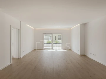 Apartamento T3 para Venda em Carcavelos e Parede