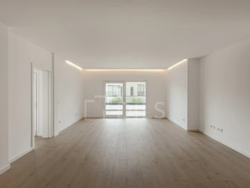 Apartamento T3 para Venda em Carcavelos e Parede