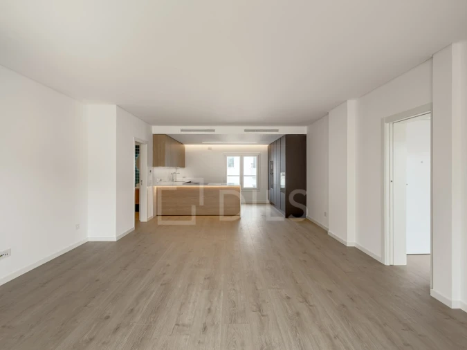 Apartamento T3 para Venda em Carcavelos e Parede Foto 3