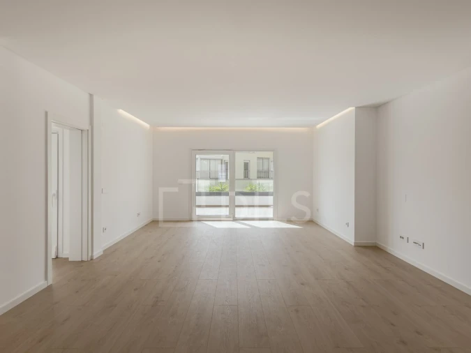 Apartamento T3 para Venda em Carcavelos e Parede Foto 7