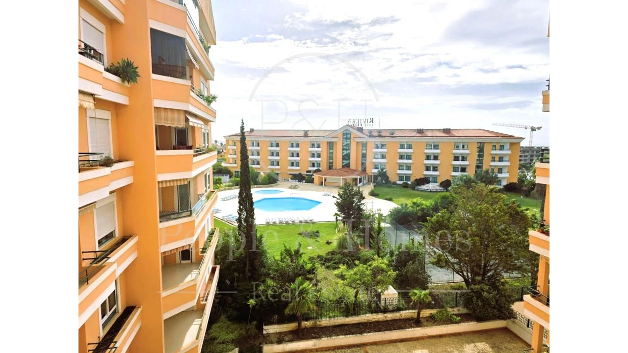 Apartamento T1 para Venda em Carcavelos e Parede Foto 9