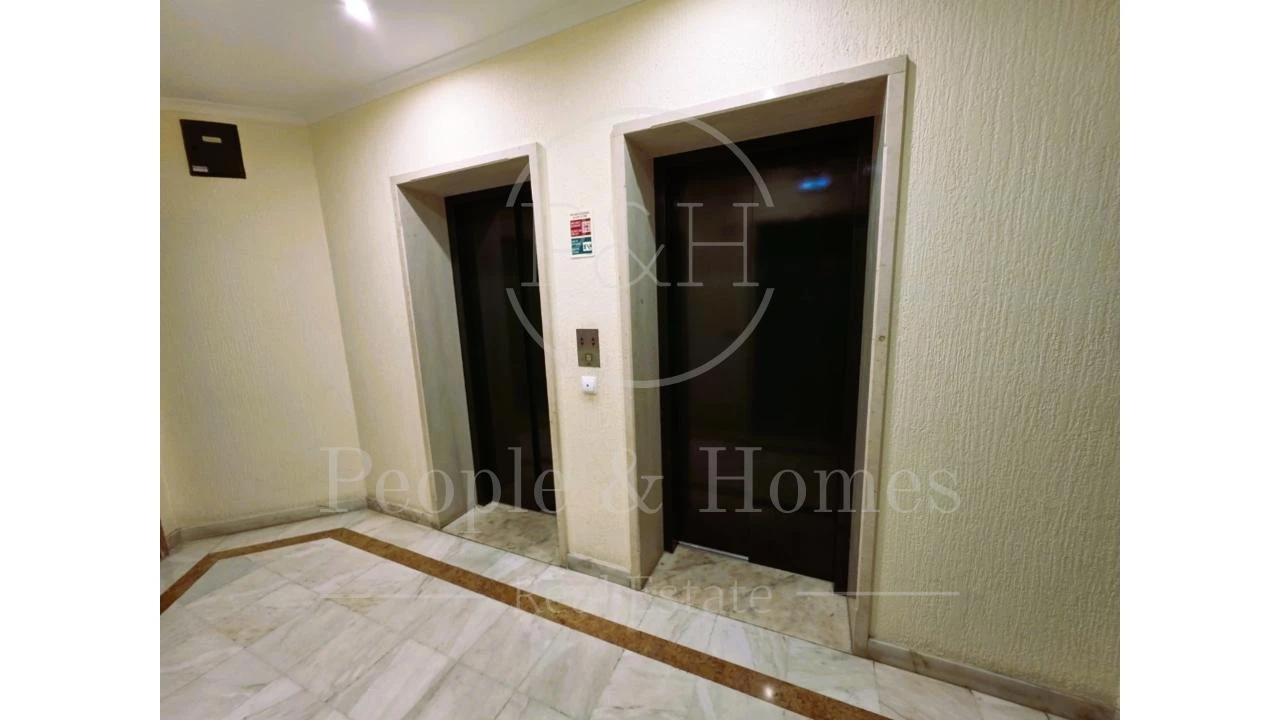 Apartamento T1 para Venda em Carcavelos e Parede Foto 25