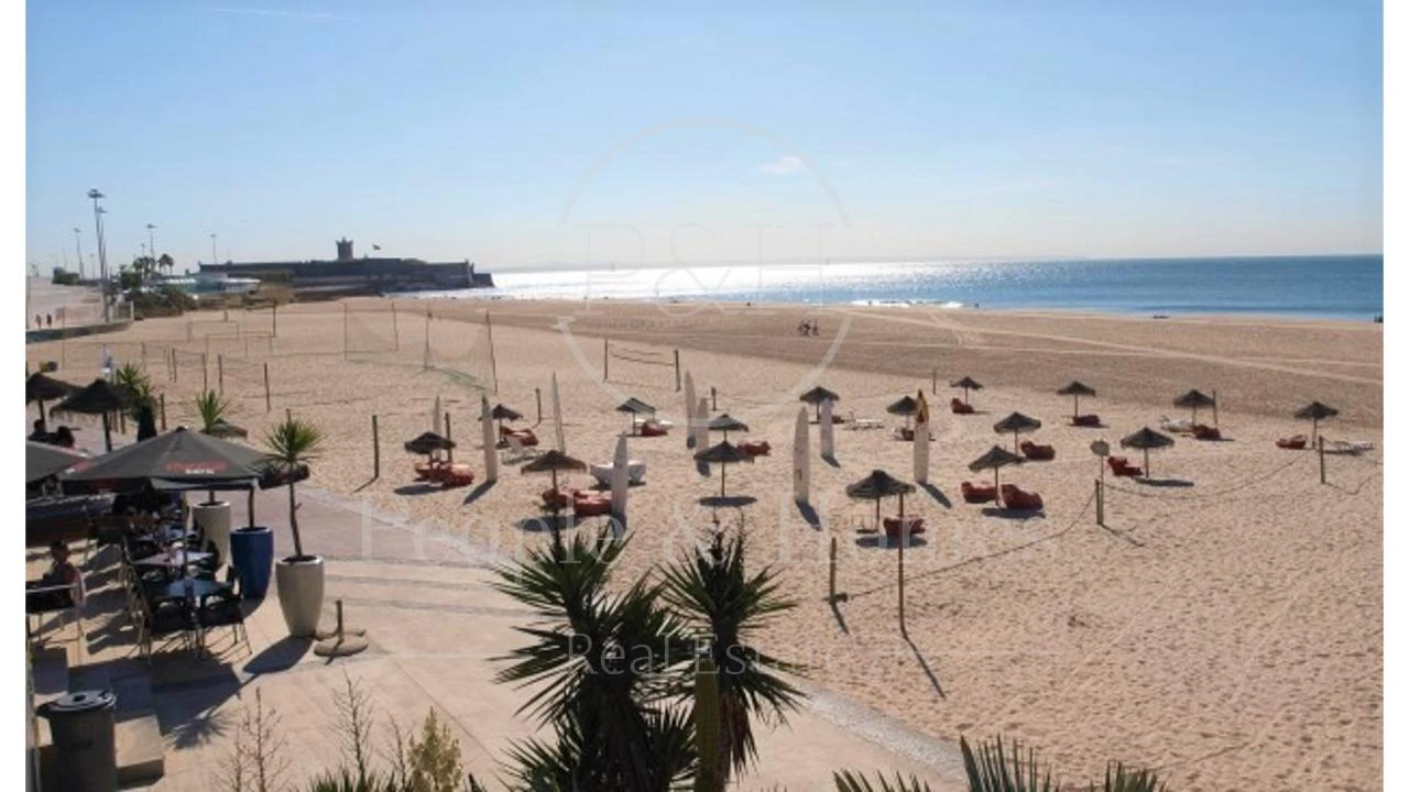 Apartamento T1 para Venda em Carcavelos e Parede Foto 28