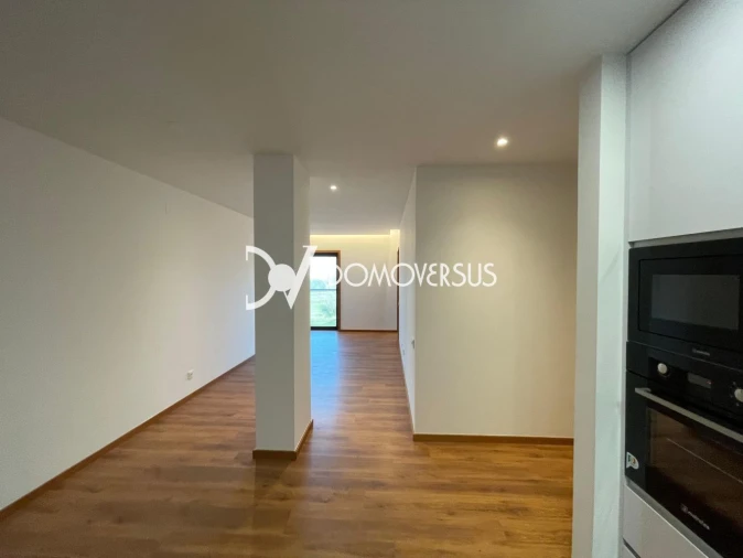 Apartamento T1 para Arrendamento em Paranhos Foto 2