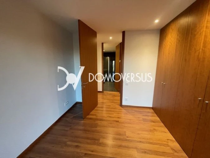 Apartamento T1 para Arrendamento em Paranhos Foto 11