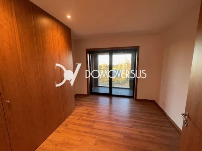 Apartamento T1 para Arrendamento em Paranhos Foto 8