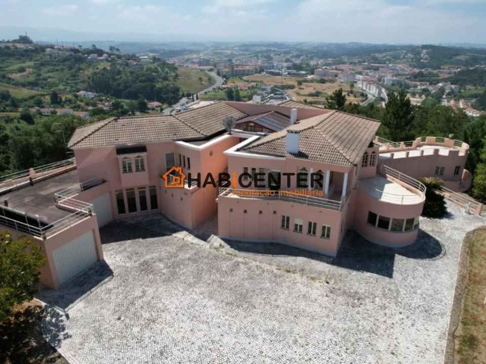 Moradia T6 para Venda em Maiorga Foto 2