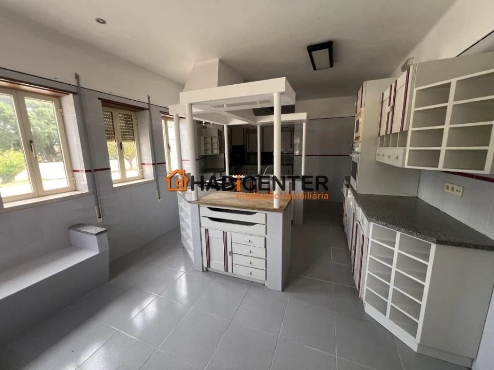 Moradia T6 para Venda em Maiorga Foto 13