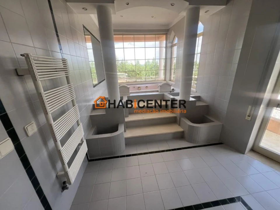 Moradia T6 para Venda em Maiorga Foto 28