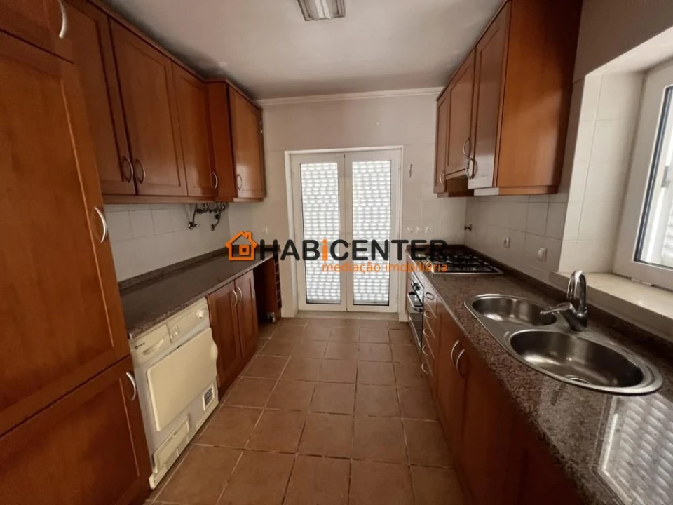 Moradia T6 para Venda em Maiorga Foto 52