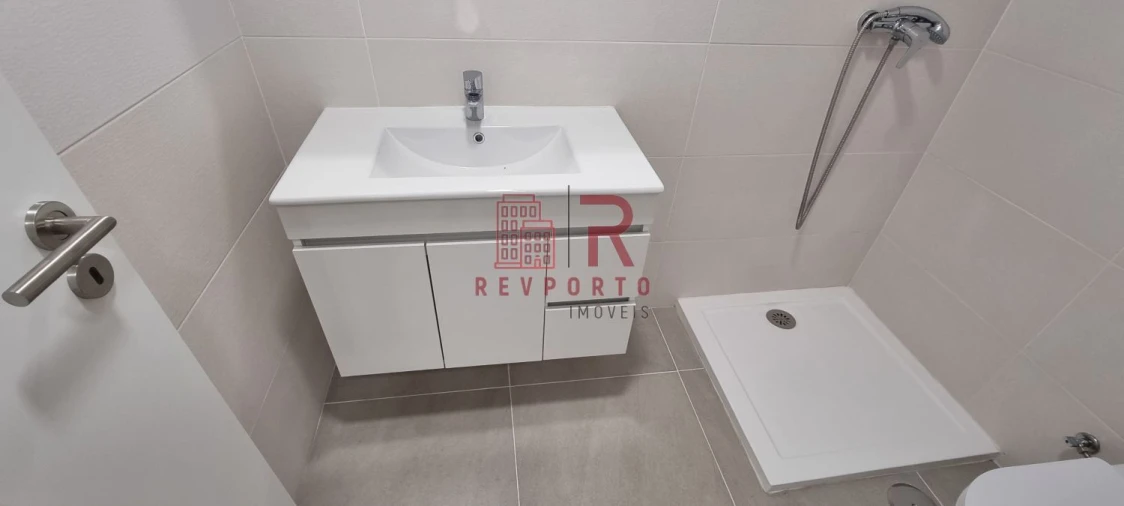 Apartamento T2 para Venda em Lamego (Almacave e Sé) Foto 17