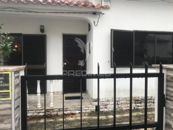 Moradia T5 para Venda em Quinta do Conde Foto 2