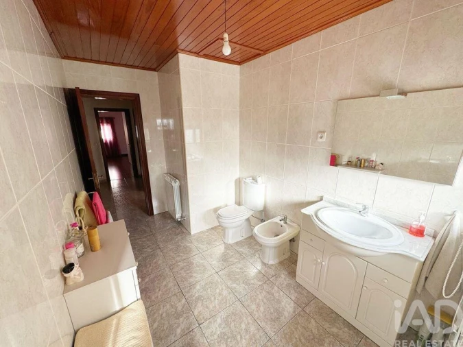 Moradia T3 para Venda em Vila e Roussas Foto 19