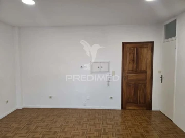 Apartamento para Venda em Paranhos