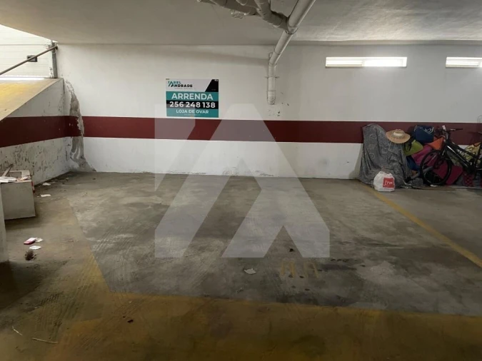 Garagem para Arrendamento em Ovar, São João, Arada e São Vicente de Pereira Jusã