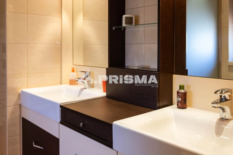 Moradia T5 para Venda em Alcains Foto 36