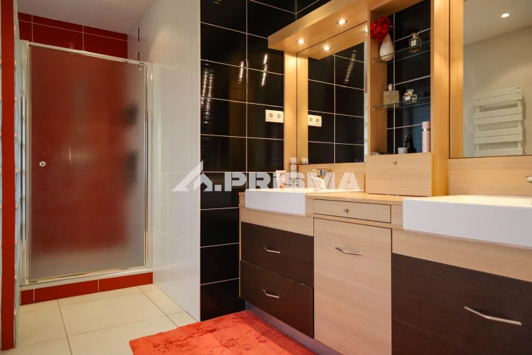 Moradia T5 para Venda em Alcains Foto 20