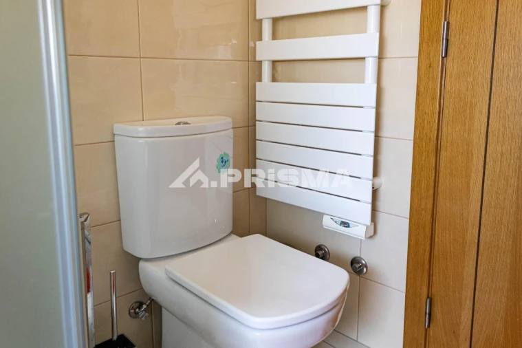 Moradia T5 para Venda em Alcains Foto 44