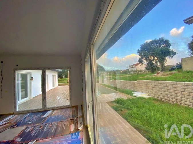 Moradia T3 para Venda em Nossa Senhora do Pópulo, Coto e São Gregório Foto 4