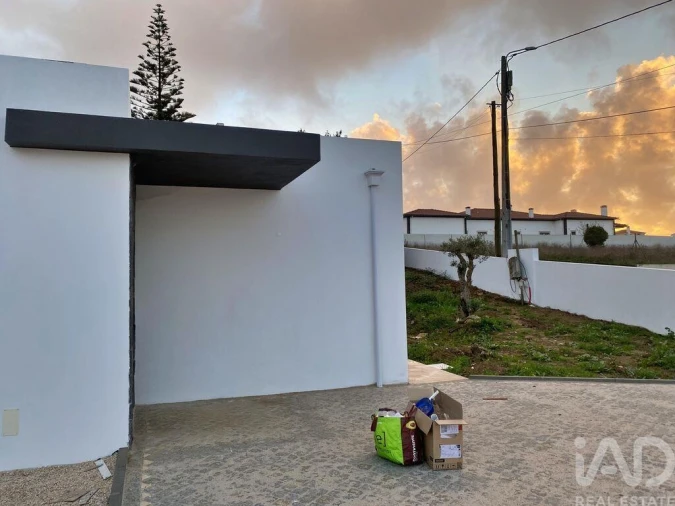Moradia T3 para Venda em Nossa Senhora do Pópulo, Coto e São Gregório Foto 7