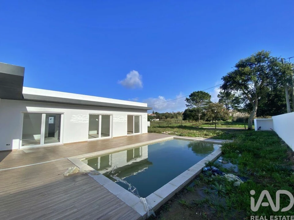 Moradia T3 para Venda em Nossa Senhora do Pópulo, Coto e São Gregório Foto 1