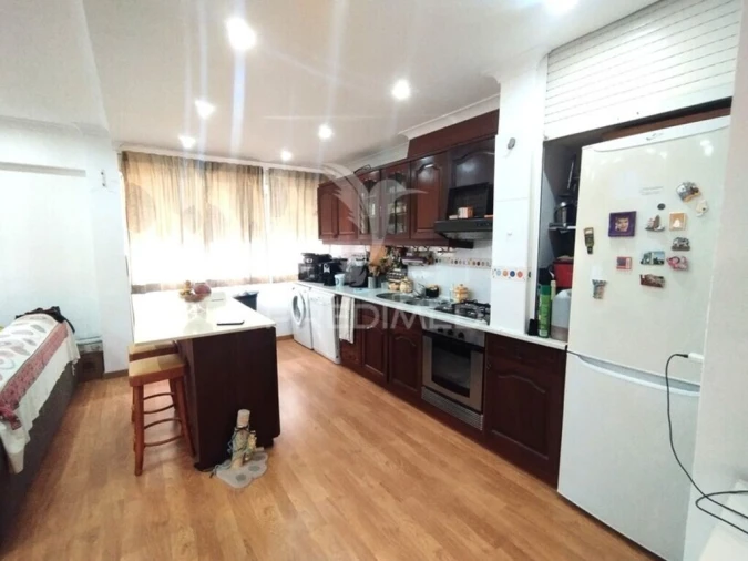 Apartamento T2 para Venda em Cacém e São Marcos Foto 4