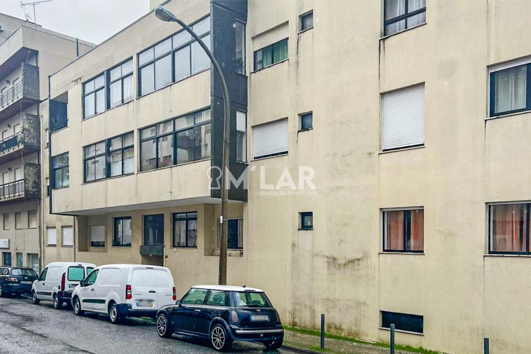 Apartamento T3 para Venda em Braga (Maximinos, Sé e Cividade) Foto 3