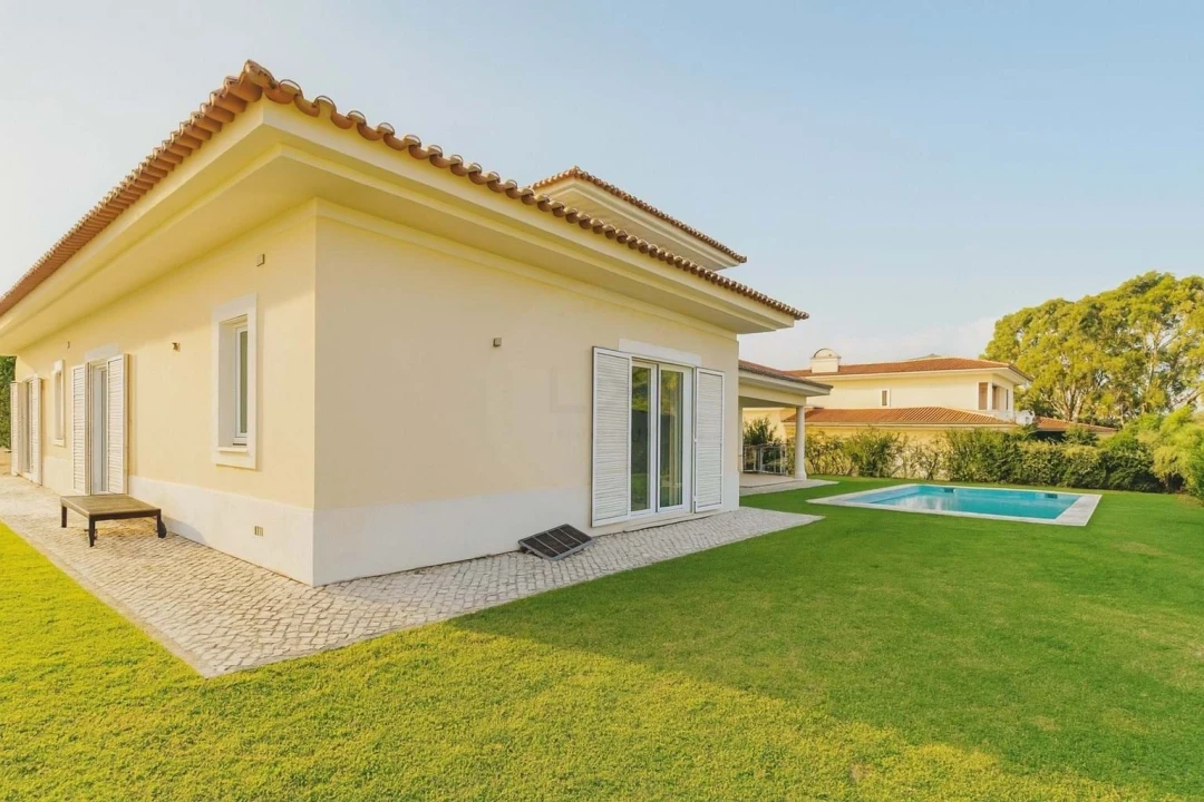 Moradia T4 para Venda em Alcabideche Foto 6