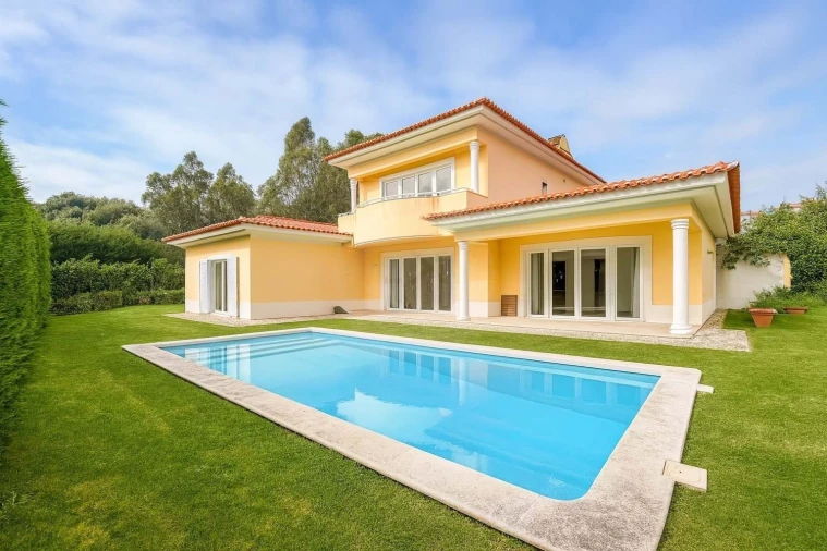 Moradia T4 para Venda em Alcabideche Foto 1