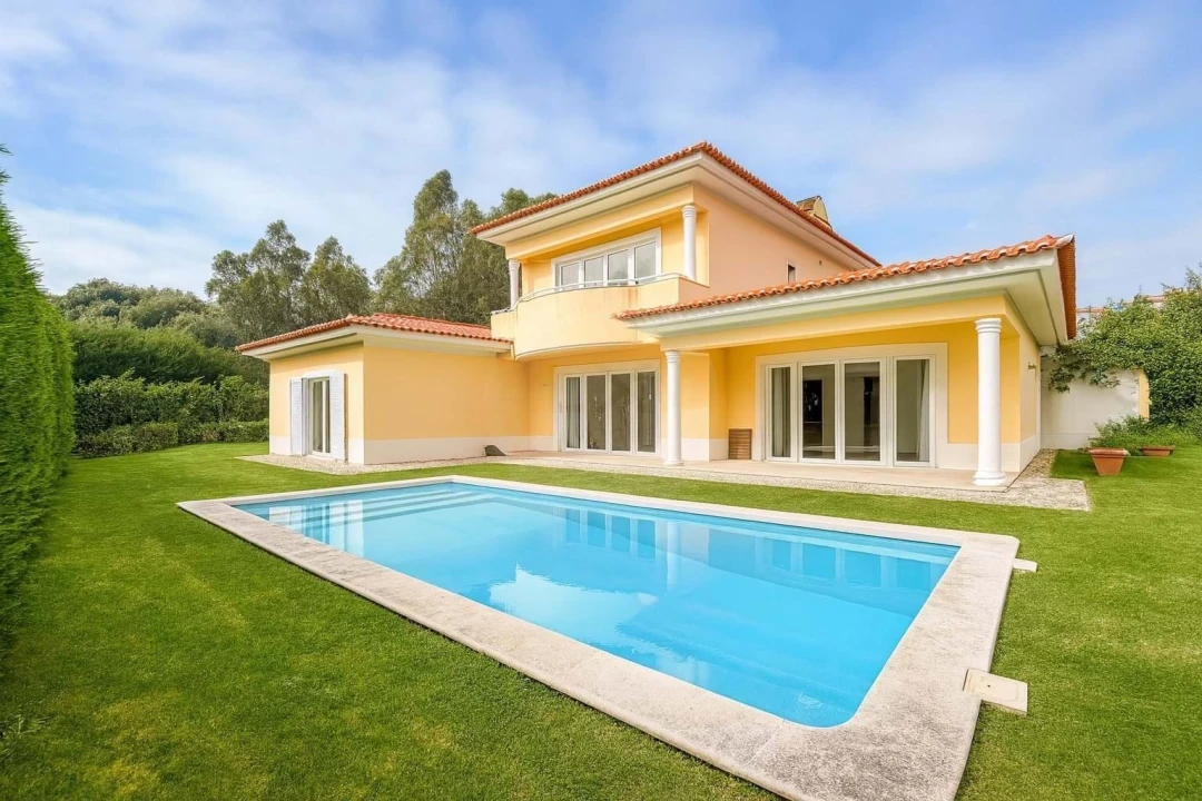 Moradia T4 para Venda em Alcabideche Foto 1