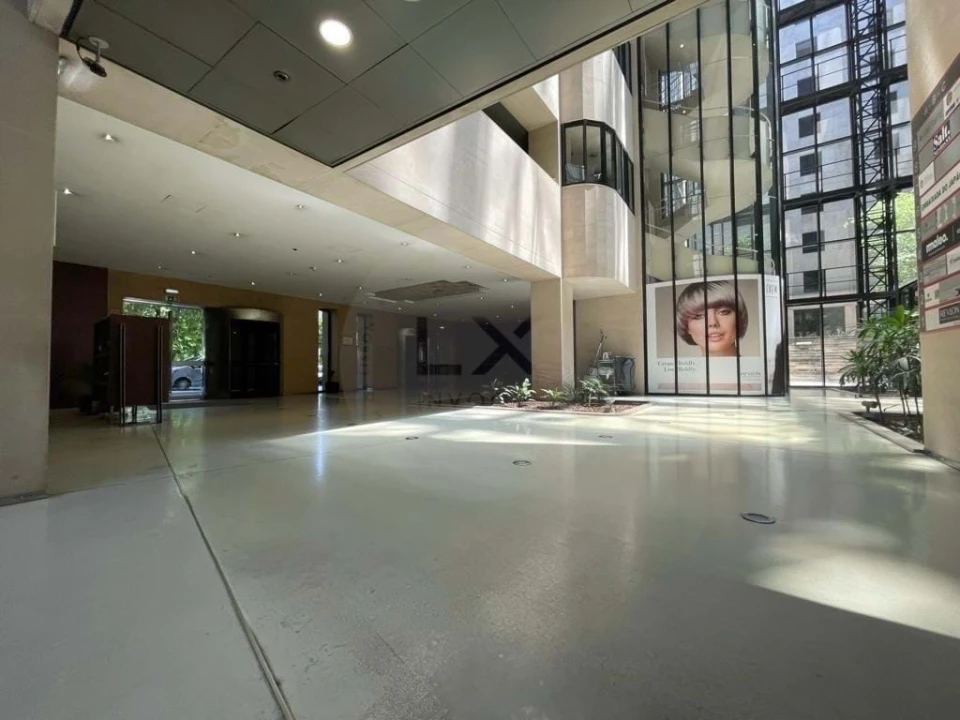 Escritório para Venda em Santo António Foto 1